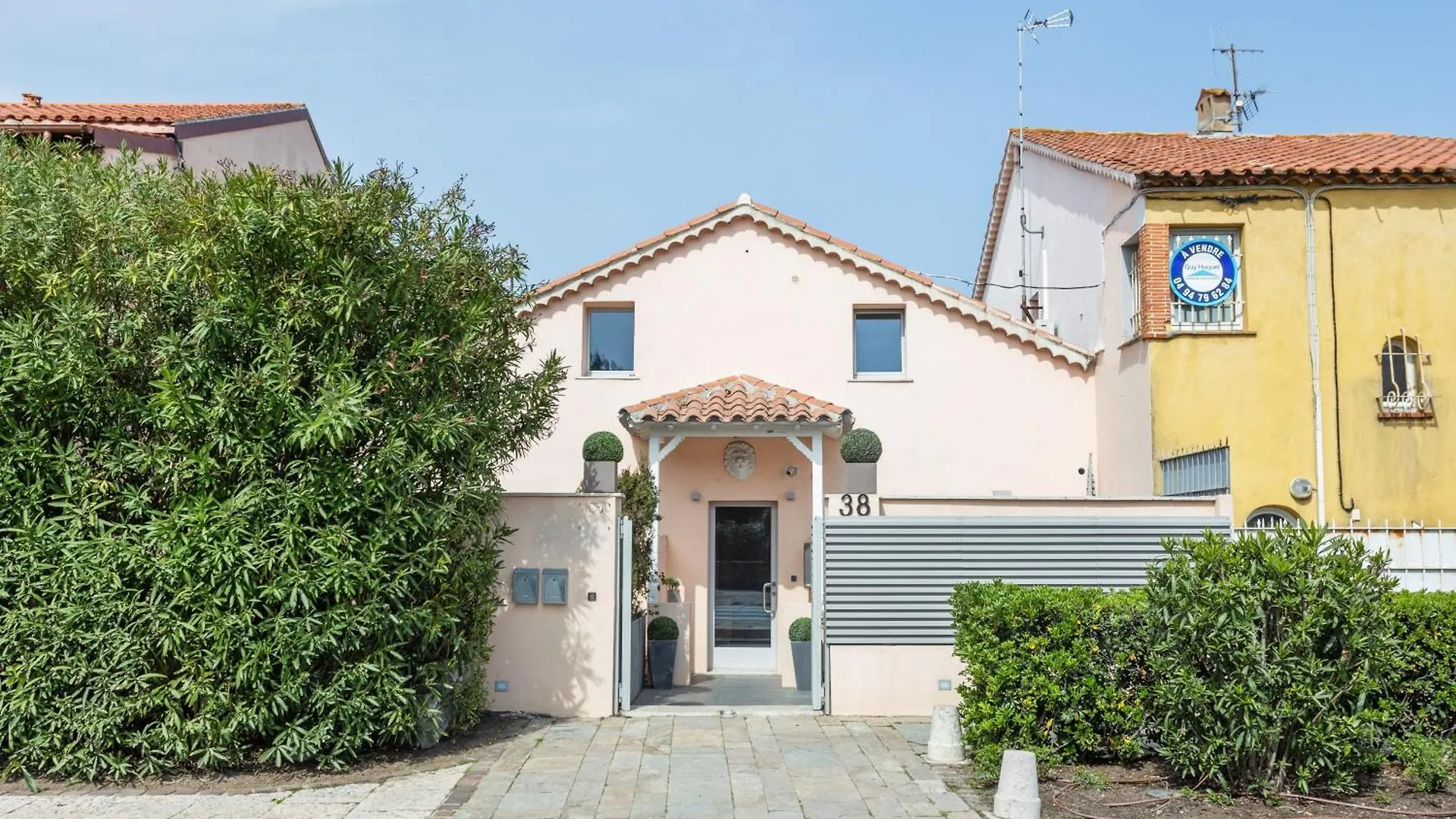 Maison D' Orange - Chambres Saint-Tropez Bed & Breakfast